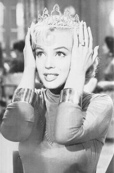 Мэрилин Монро вошла в список самых богатых умерших знаменитостей по версии журнала Forbes Мэрилин Монро вошла в список самых богатых умерших знаменитостей по версии журнала Forbes